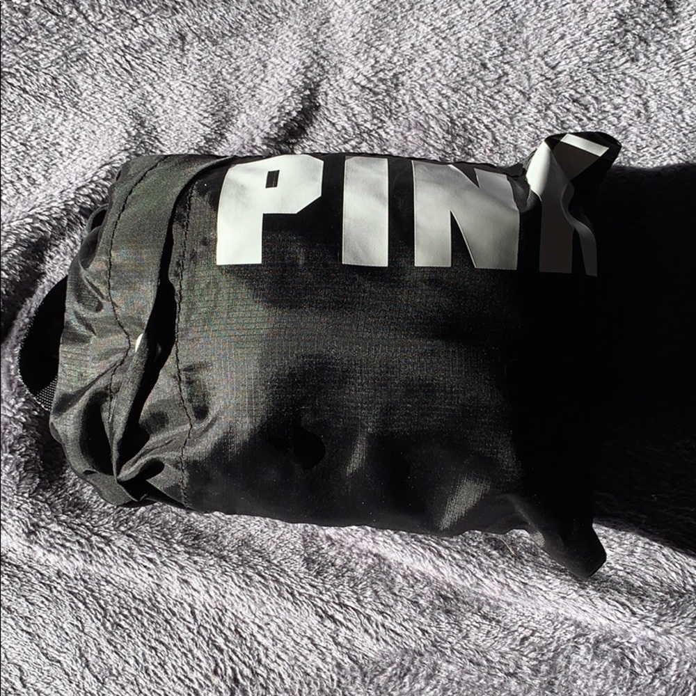 Victoria Secret duffle bag (New, never used)